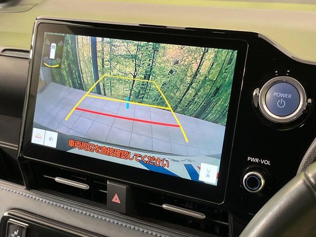 TOYOTA VOXY HYBRID 2023