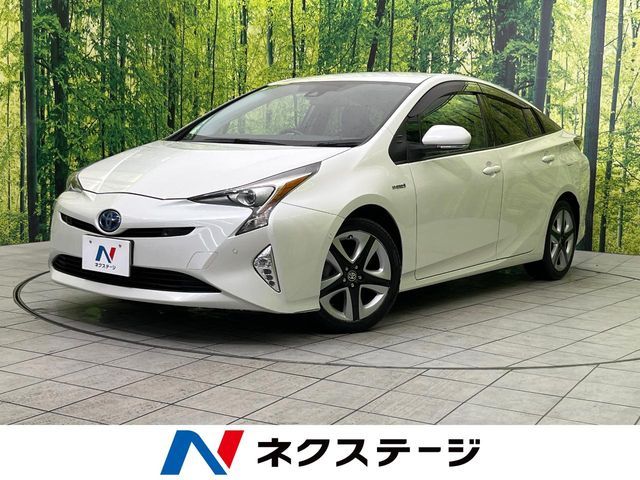 TOYOTA PRIUS 2016