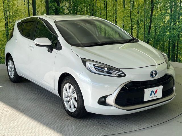 TOYOTA AQUA 2023