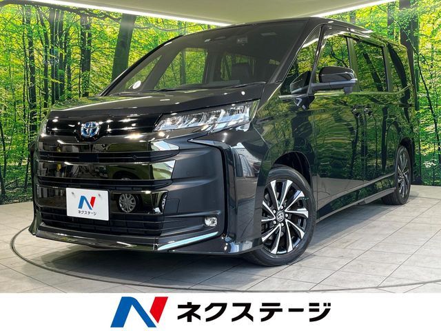TOYOTA NOAH HYBRID 2022