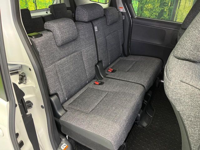 TOYOTA SIENTA HYBRID 2023