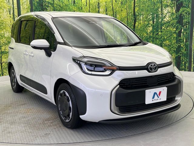 TOYOTA SIENTA HYBRID 2023