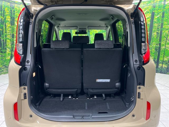 TOYOTA SIENTA HYBRID 2025