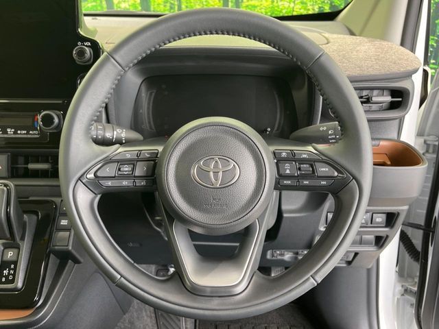 TOYOTA SIENTA HYBRID 2025