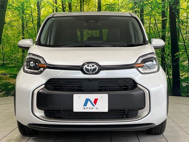 TOYOTA SIENTA HYBRID 2025