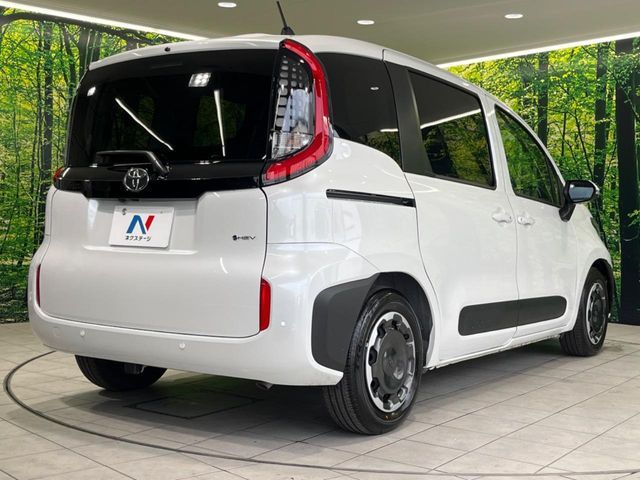 TOYOTA SIENTA HYBRID 2025