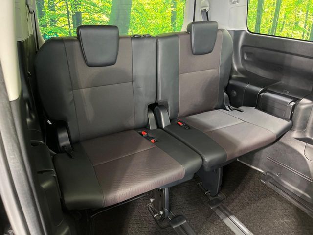 TOYOTA ESQUIRE HYBRID 2015