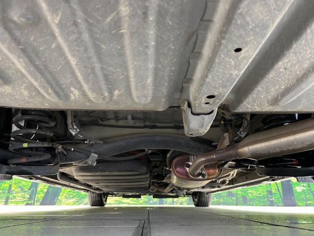 TOYOTA ESQUIRE HYBRID 2015