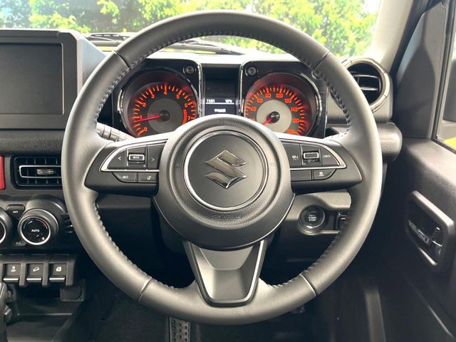 SUZUKI JIMNY NOMADE 2025