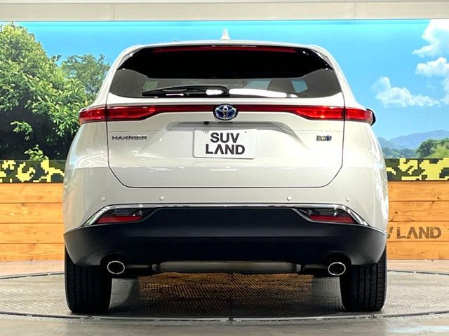 TOYOTA HARRIER HYBRID 2022