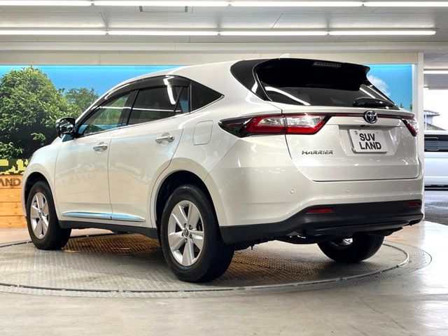 TOYOTA HARRIER 2WD 2017