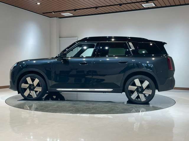 BMW MINI COUNTRYMAN 2024