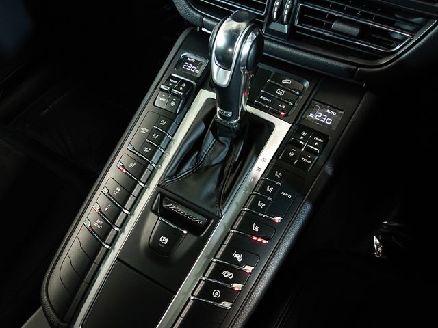 PORSCHE PORSCHE Macan 2020