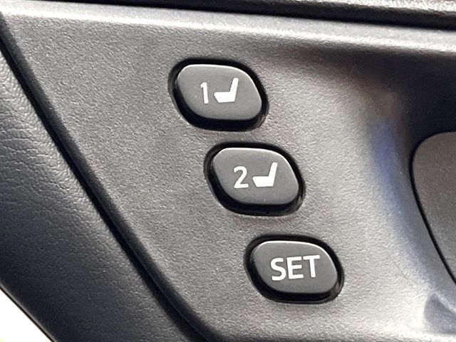 TOYOTA HARRIER 2WD 2018