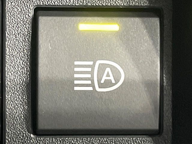 TOYOTA SIENTA HYBRID 2025