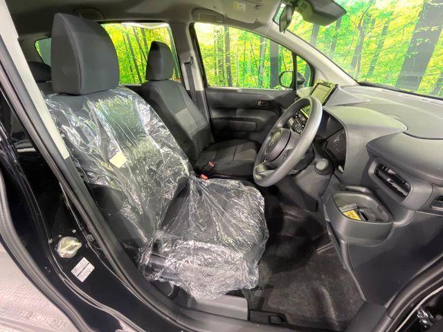 TOYOTA SIENTA HYBRID 2025