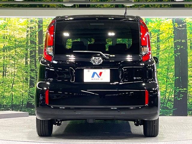 TOYOTA SIENTA HYBRID 2025