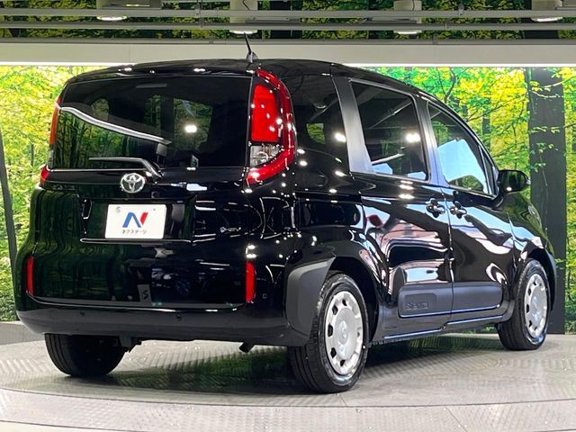 TOYOTA SIENTA HYBRID 2025