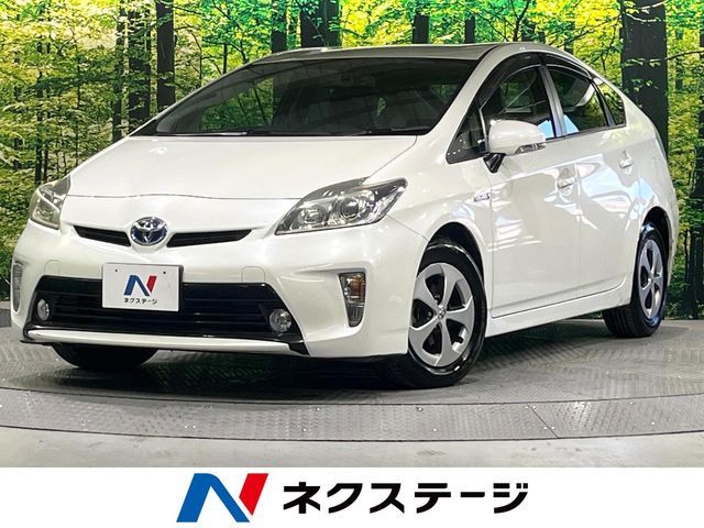 TOYOTA PRIUS 2013