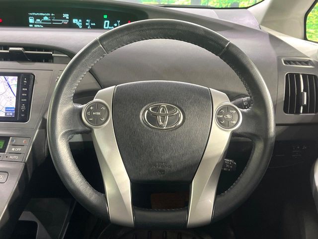 TOYOTA PRIUS 2013