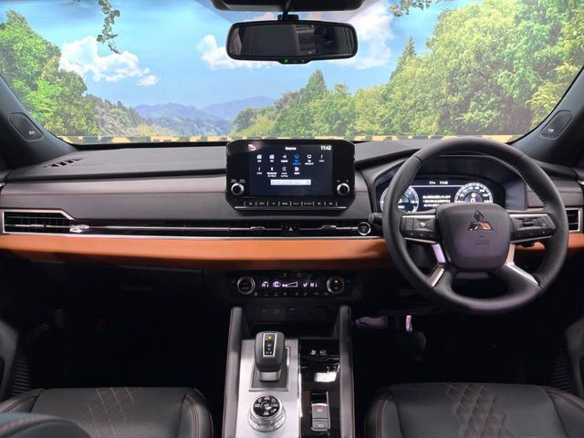 MITSUBISHI OUTLANDER PHEV 2024