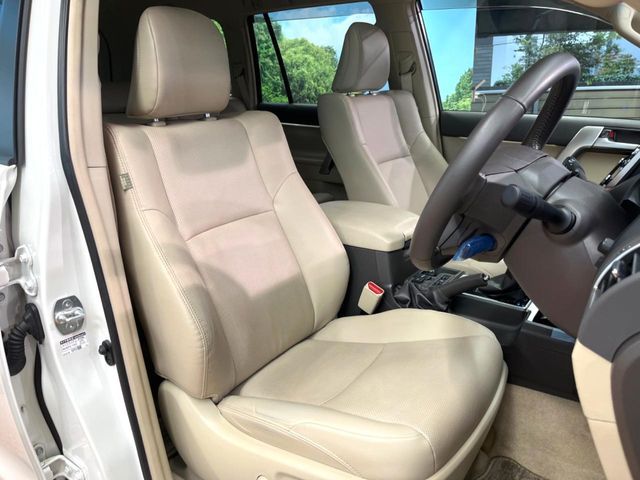 TOYOTA LANDCRUISER PRADO 2023