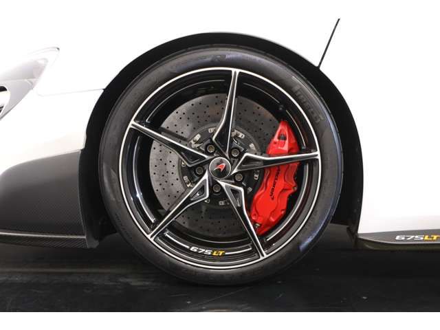 ENGLAND Others ?????? 675LT ??? 2016