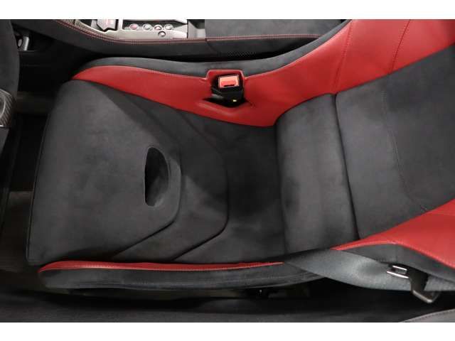 ENGLAND Others ?????? 675LT ??? 2016