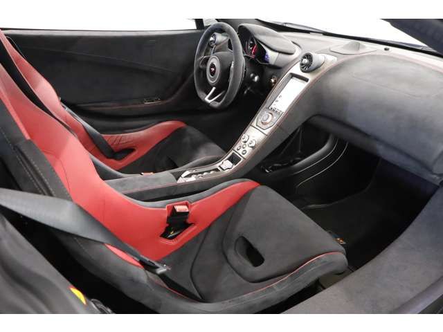 ENGLAND Others ?????? 675LT ??? 2016