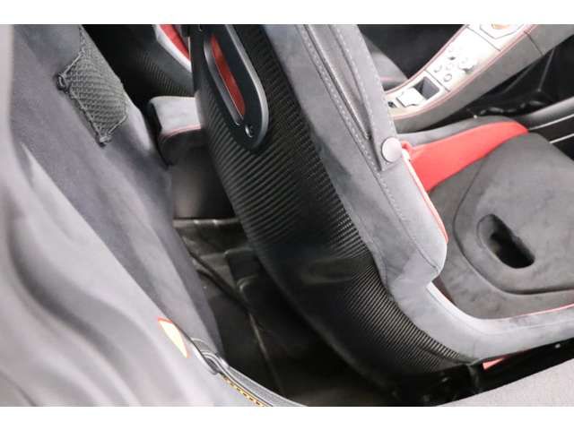 ENGLAND Others ?????? 675LT ??? 2016