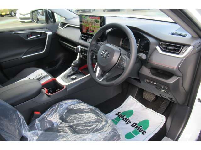 TOYOTA RAV4 HYBRID 4WD 2025