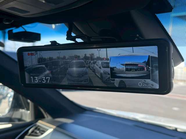 TOYOTA HARRIER HYBRID 2017