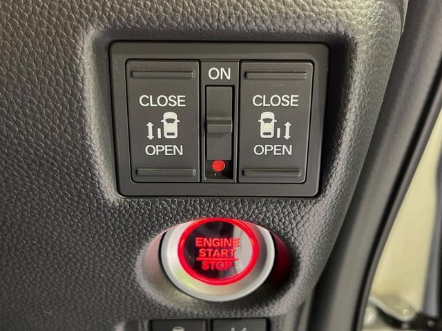 HONDA N BOX CUSTOM 2020