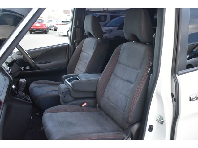 NISSAN SERENA  S-HYBRID 2018