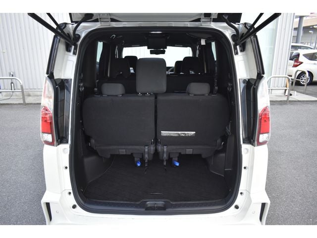 NISSAN SERENA  S-HYBRID 2018