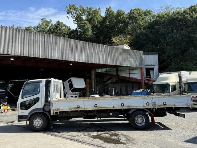 MITSUBISHI FUSOU FIGHTER 2005