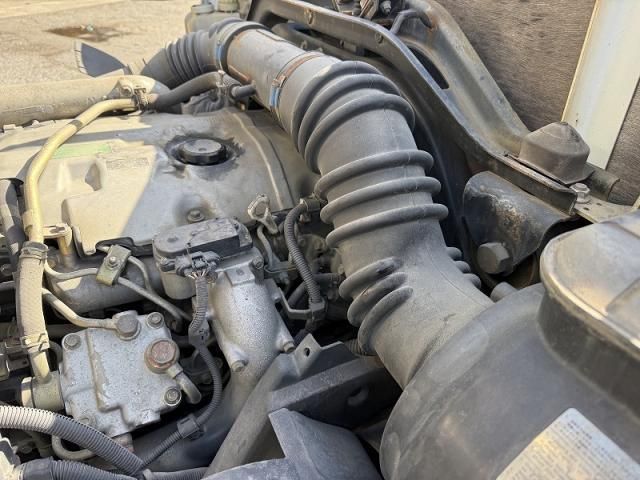 MITSUBISHI FUSOU FIGHTER 2005