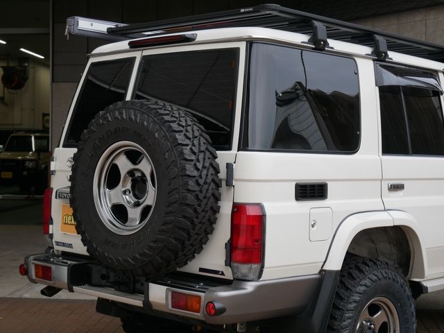 TOYOTA LANDCRUISER van 2015