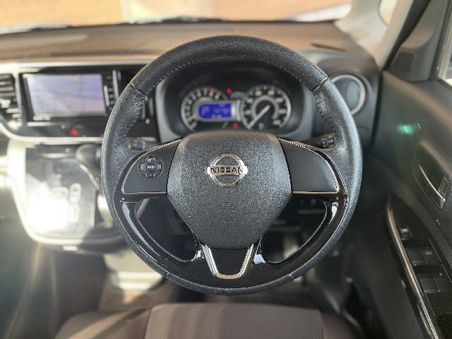 NISSAN DAYZ ROOX 4WD 2017