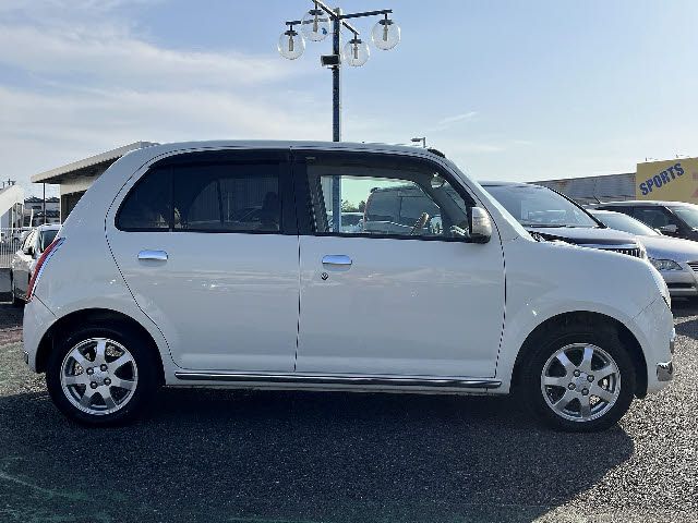DAIHATSU MIRA GINO 2007