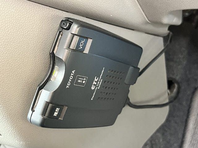 TOYOTA PIXIS SPACE 2016