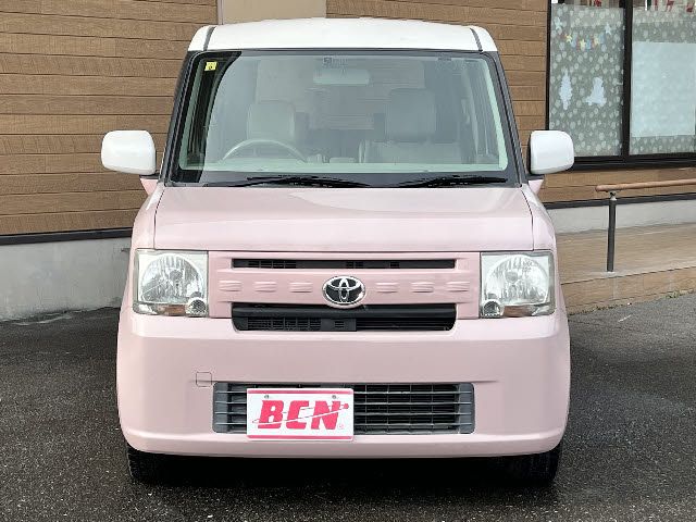 TOYOTA PIXIS SPACE 2016