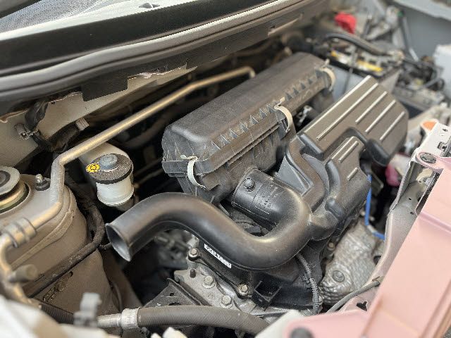 TOYOTA PIXIS SPACE 2016