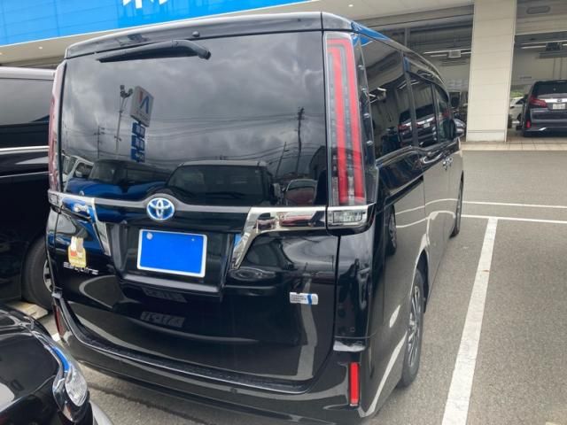 TOYOTA ESQUIRE HYBRID 2021