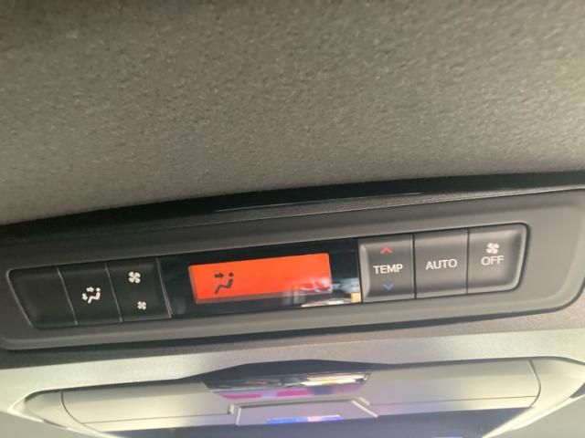 TOYOTA ESQUIRE HYBRID 2021