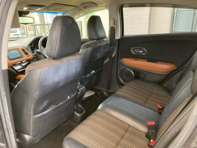 HONDA VEZEL HYBRID 2014