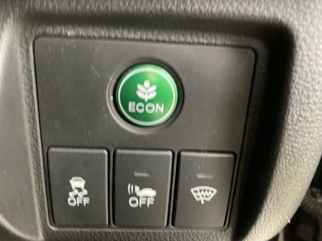 HONDA VEZEL HYBRID 2014