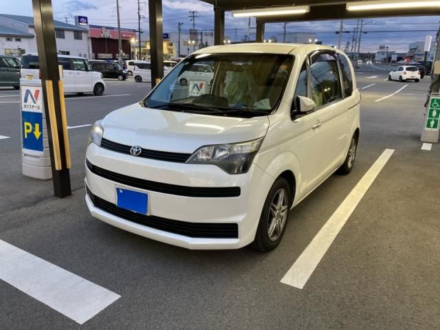 TOYOTA SPADE 2013