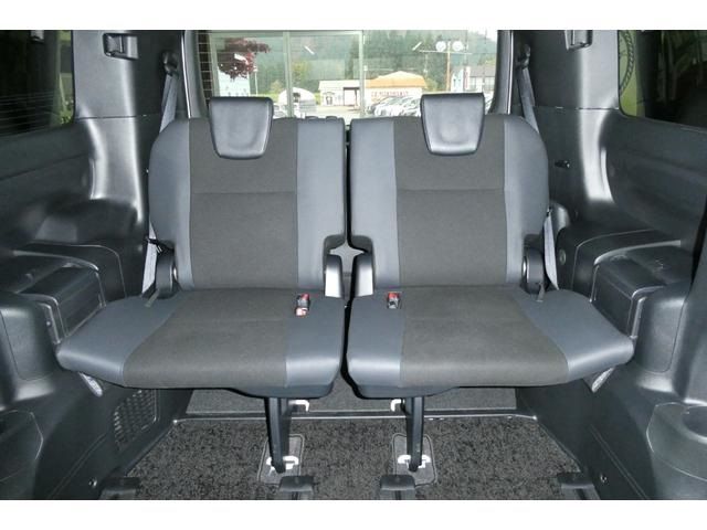 TOYOTA NOAH 4WD 2021