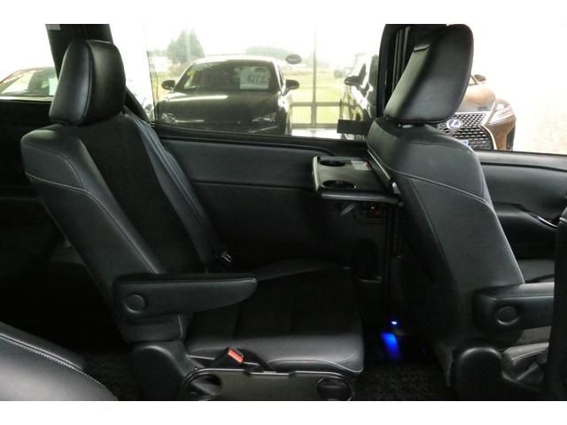 TOYOTA NOAH 4WD 2021